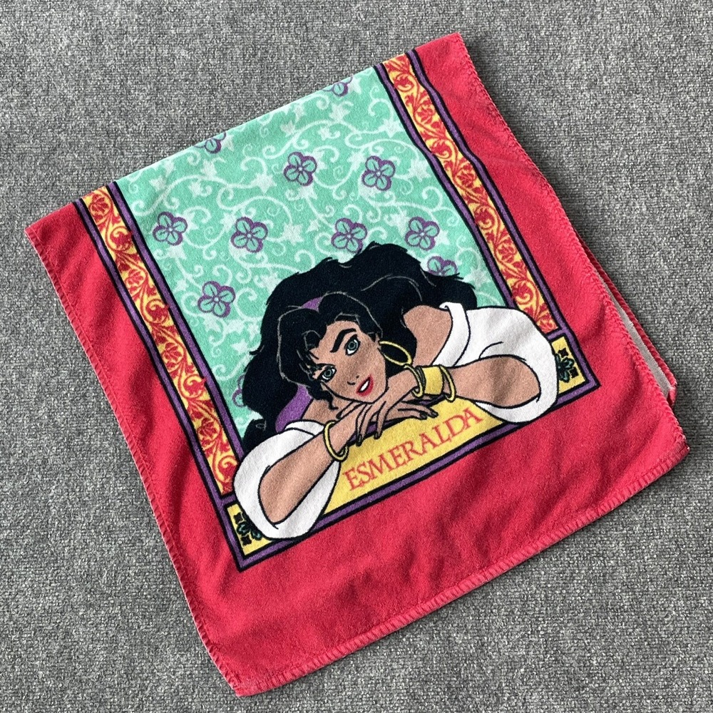 The Hunchback of Notre Dame Towel Esmeralda Beach Vintage 90's Disney 44 X 21